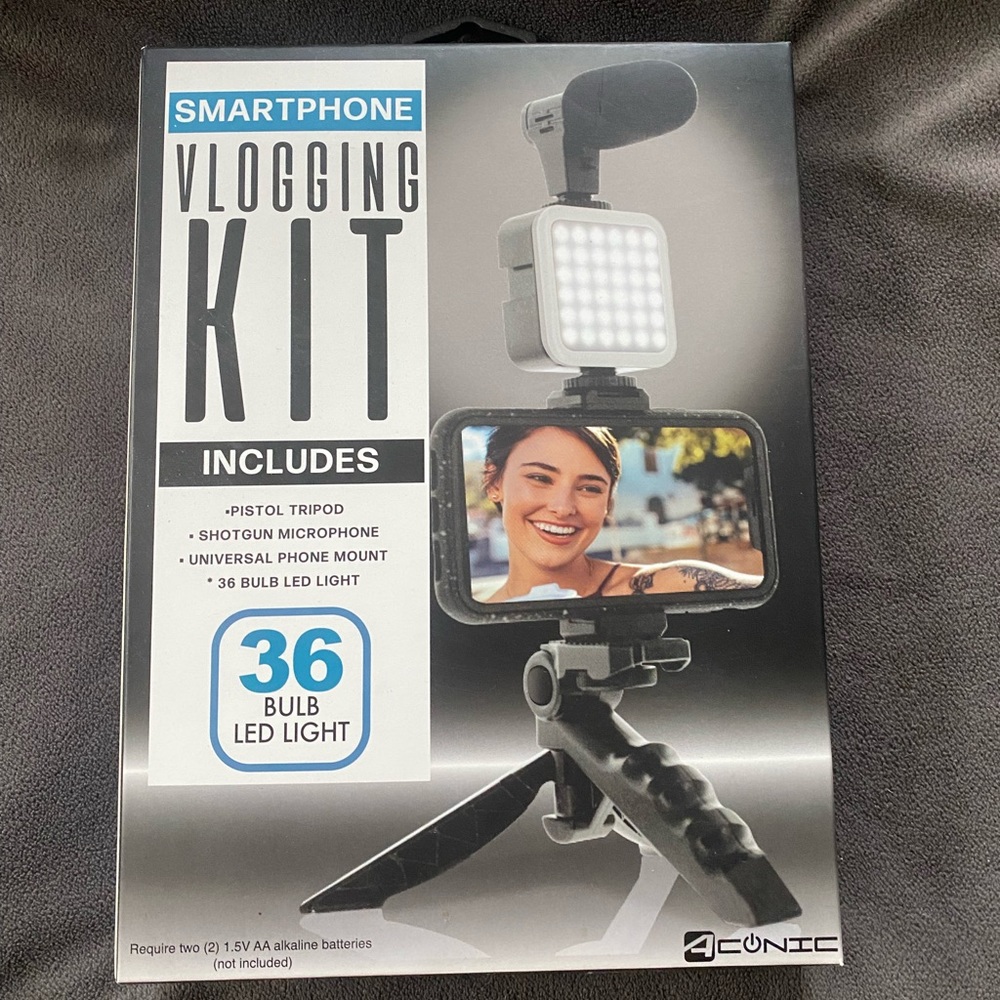 Smartphone vlogging kit